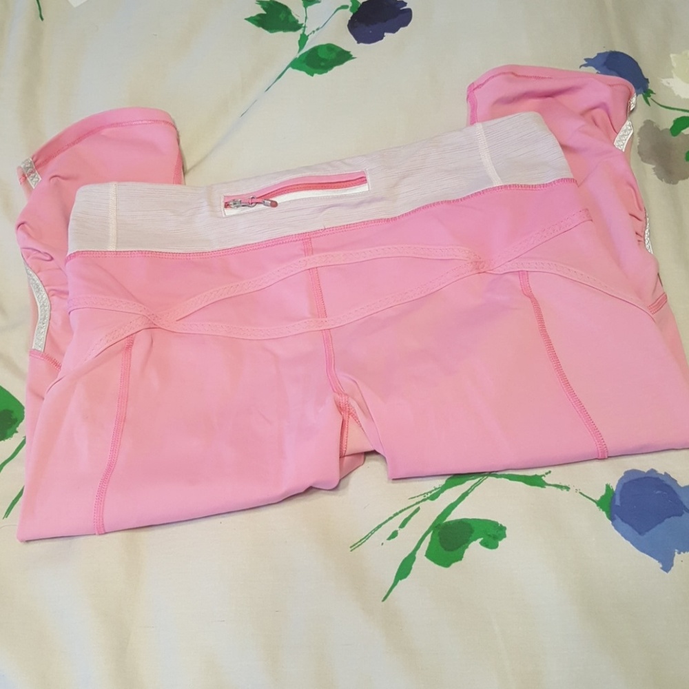 Lululemon cropped leggings size 8